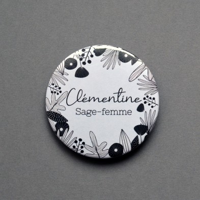 Badge Couronne de fleurs Noir et Blanc