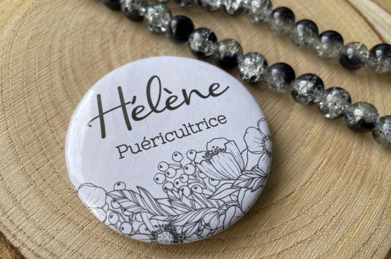 Badge Mariage Fleurs Noir et Blanc