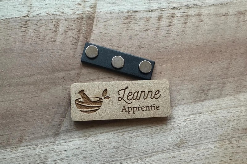 Badge Métier Mortier Pharmacie en bois