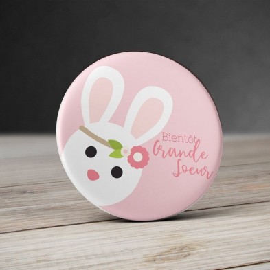 Badge Bientôt Grande Soeur Lapin